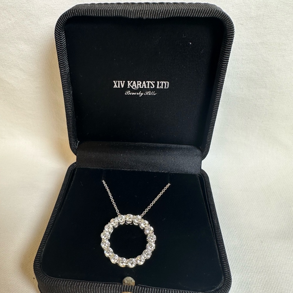3 karats diamond